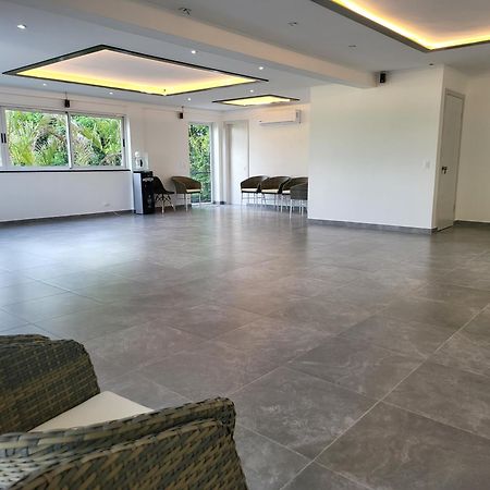 Hotel Oasis-Dream Holidays - La Petite France Σαν Μπερναρντίνο Εξωτερικό φωτογραφία