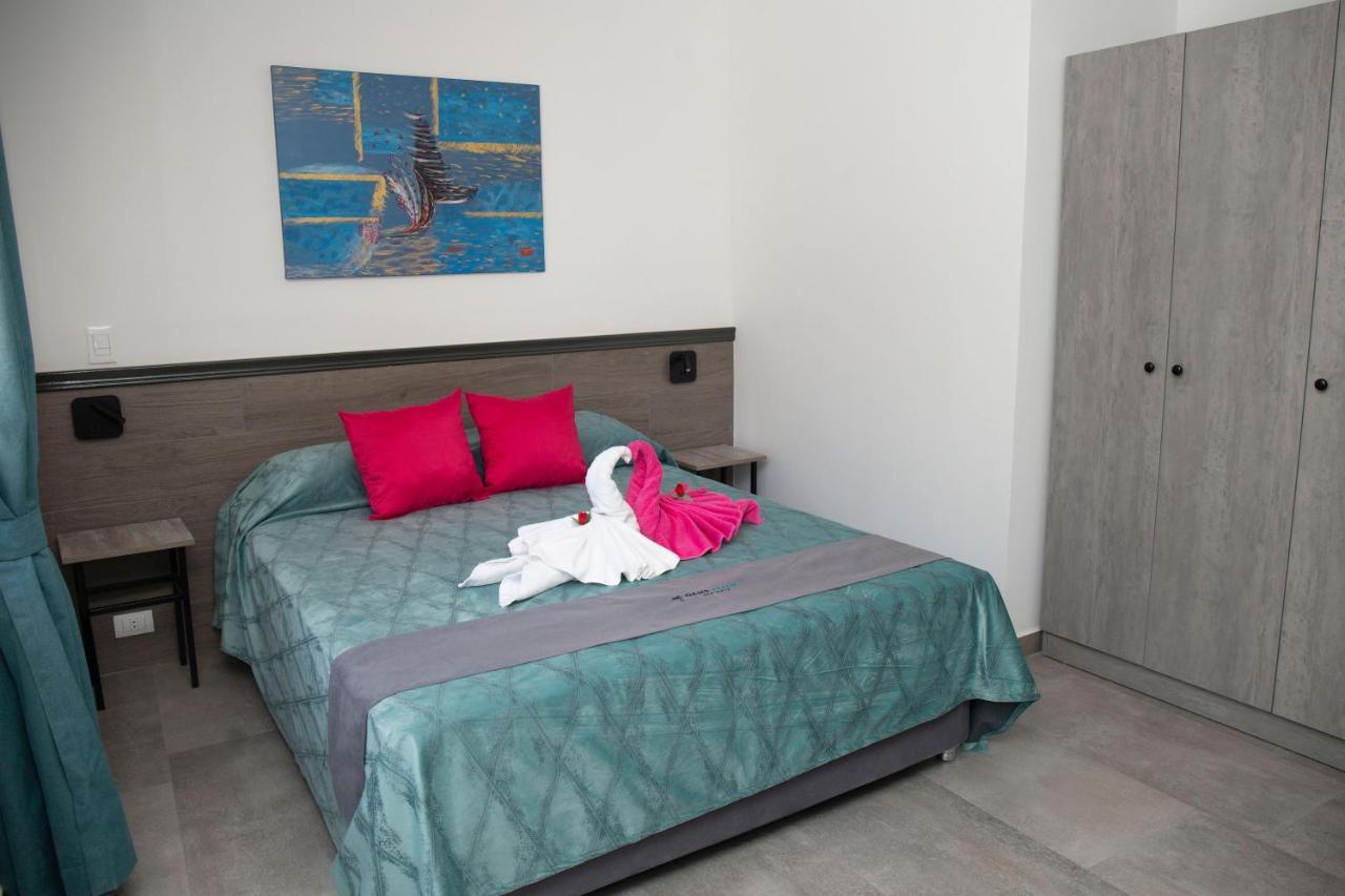 Hotel Oasis-Dream Holidays - La Petite France Σαν Μπερναρντίνο Εξωτερικό φωτογραφία