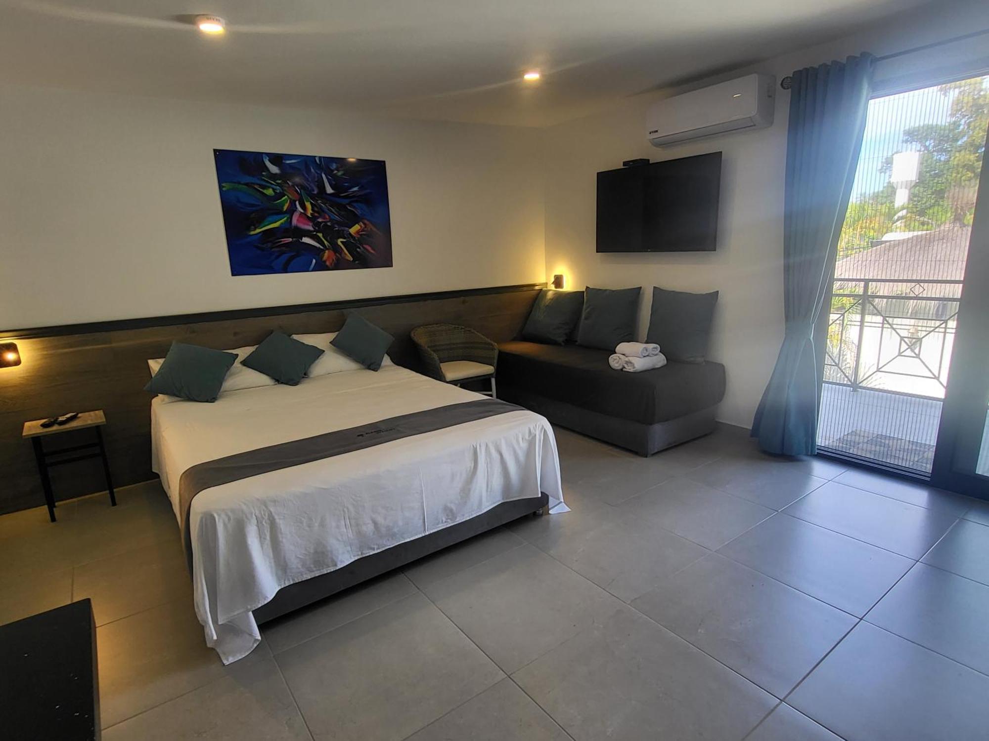Hotel Oasis-Dream Holidays - La Petite France Σαν Μπερναρντίνο Εξωτερικό φωτογραφία