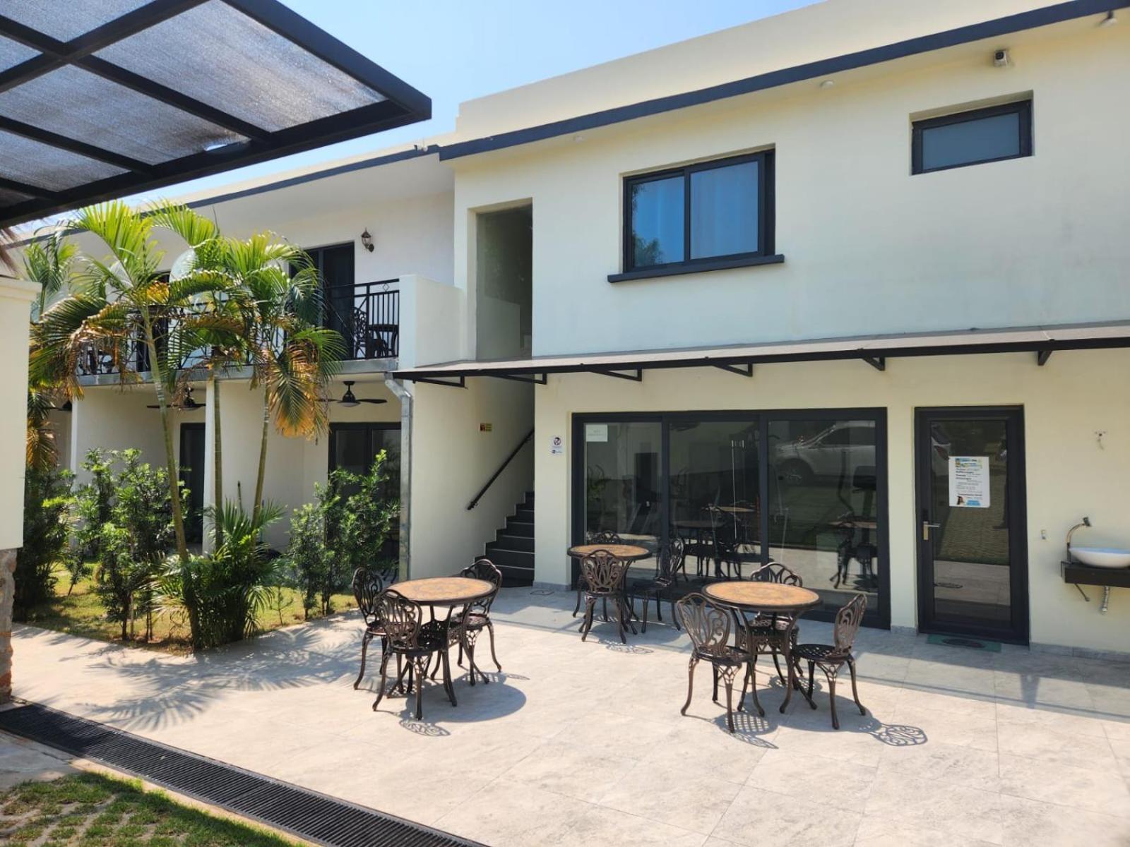 Hotel Oasis-Dream Holidays - La Petite France Σαν Μπερναρντίνο Εξωτερικό φωτογραφία