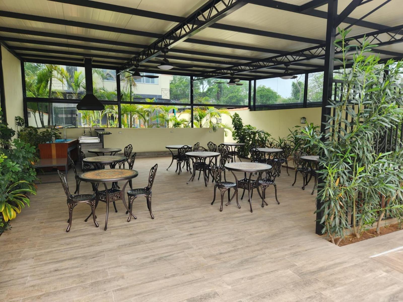 Hotel Oasis-Dream Holidays - La Petite France Σαν Μπερναρντίνο Εξωτερικό φωτογραφία